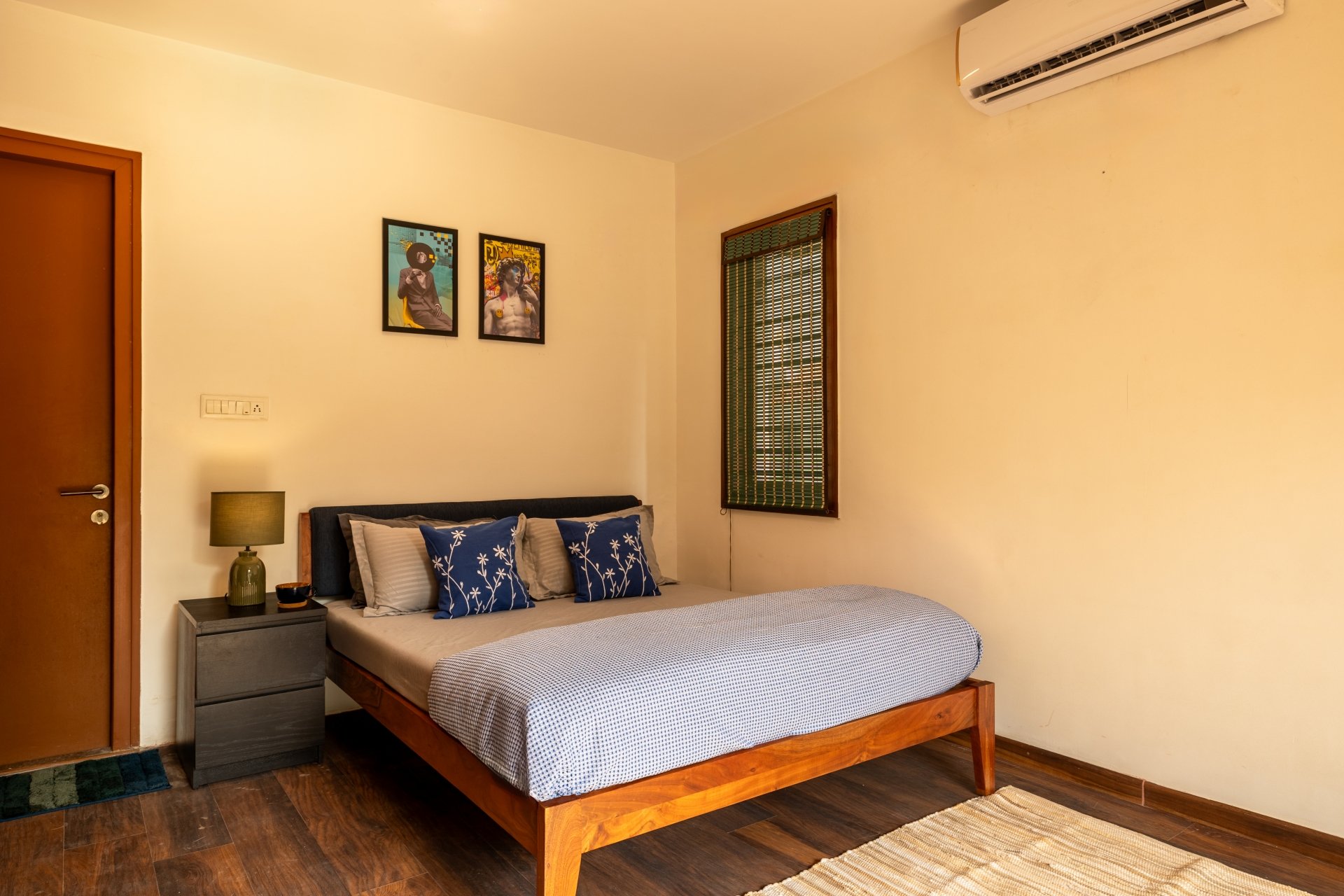Premium Room (with Balcony & Bathtub)