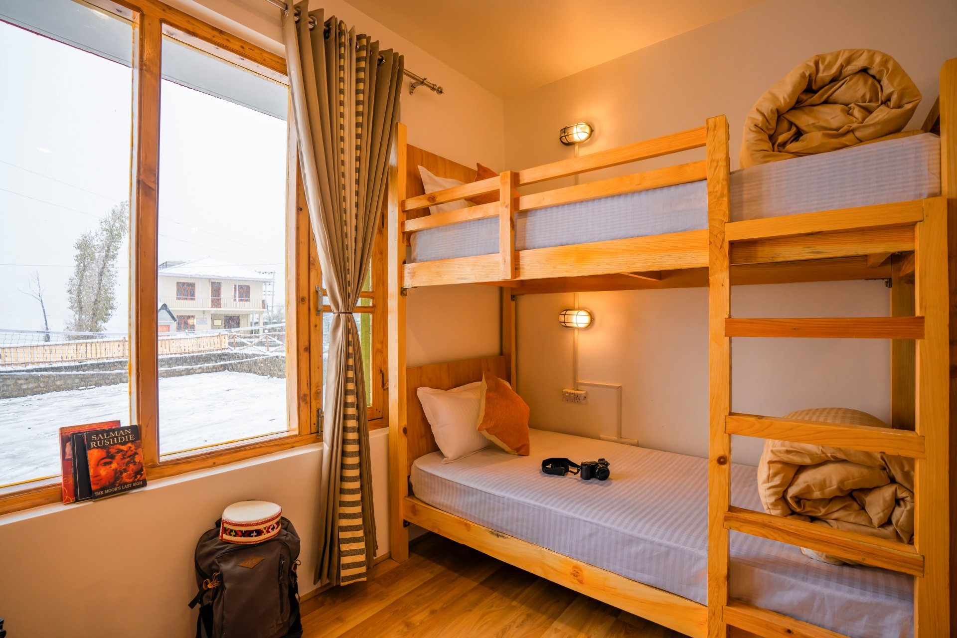6 Bed Mixed Dorm