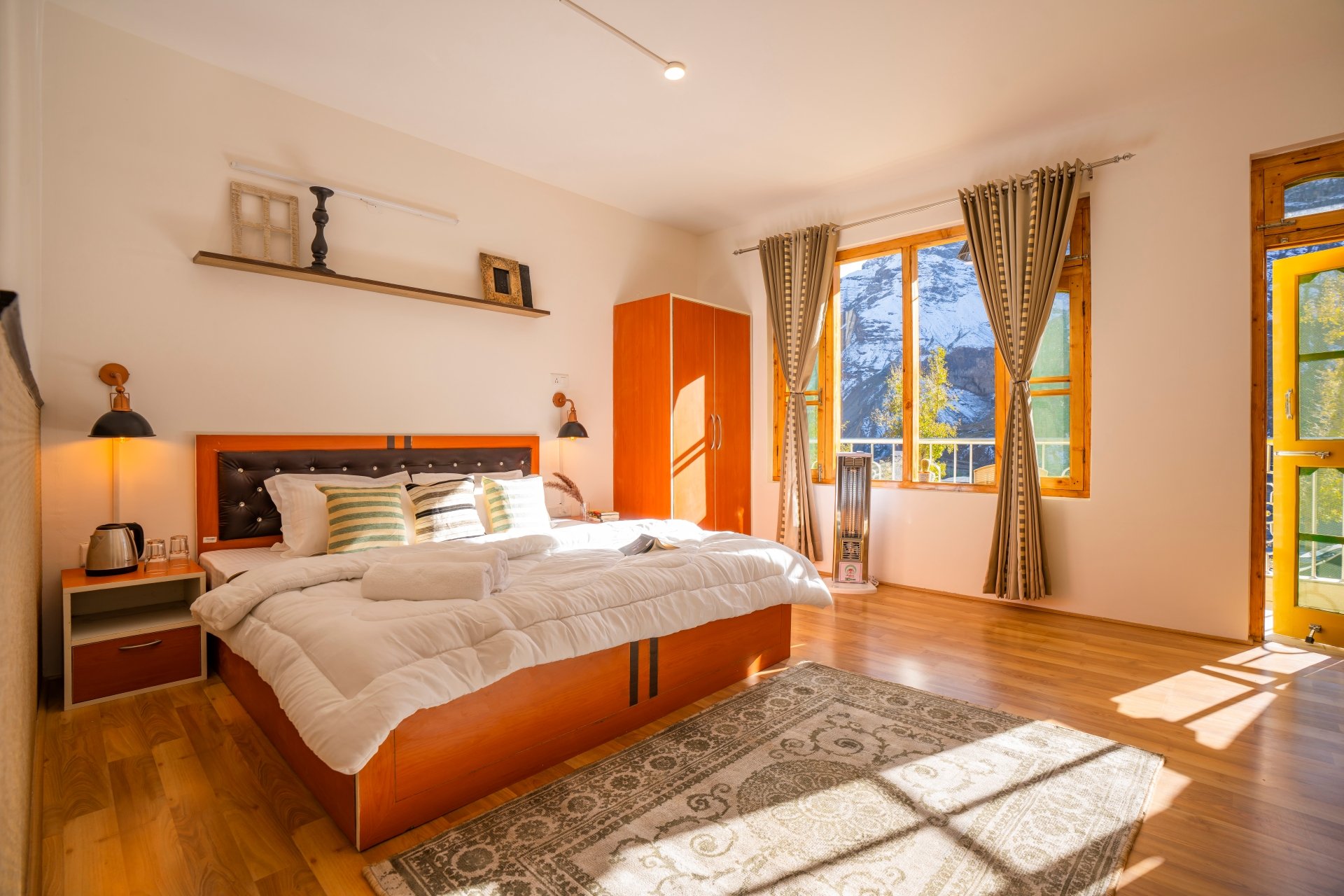 Superior Room (with mountain view)