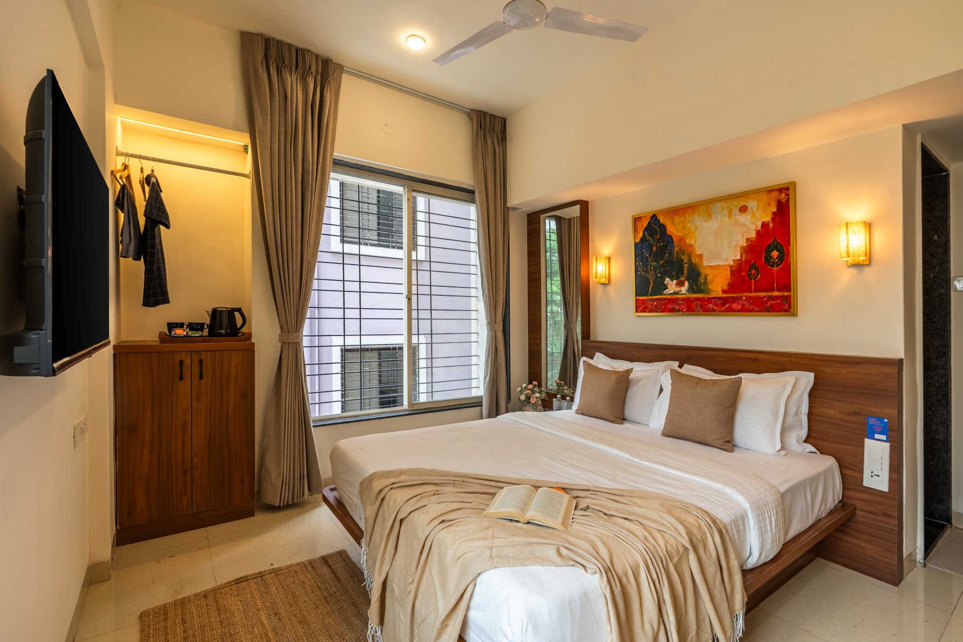 2 Bedroom Family Apartment (with balcony)