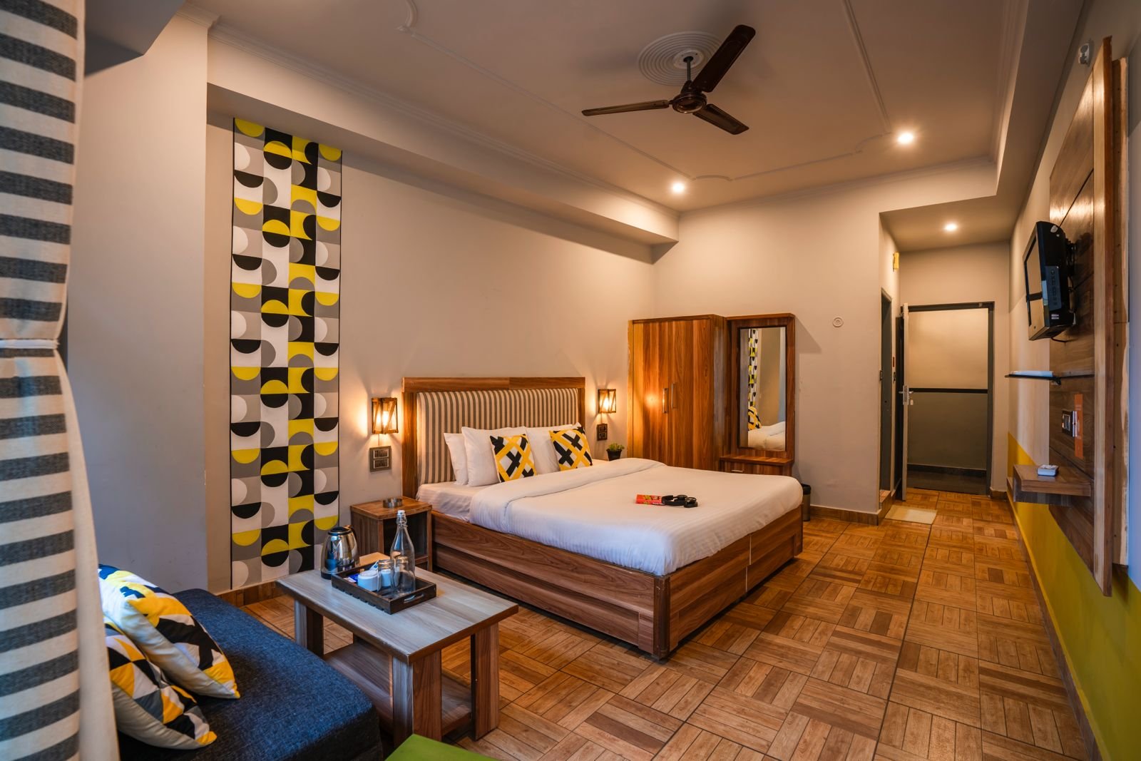 Deluxe Room (with balcony)